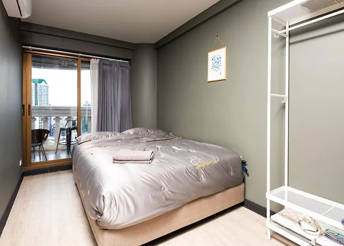 State Tower 2 Bed View Bangrak Near Icon Siam Bangkok
